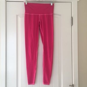 Teeki bright pink hot pant sz. Small